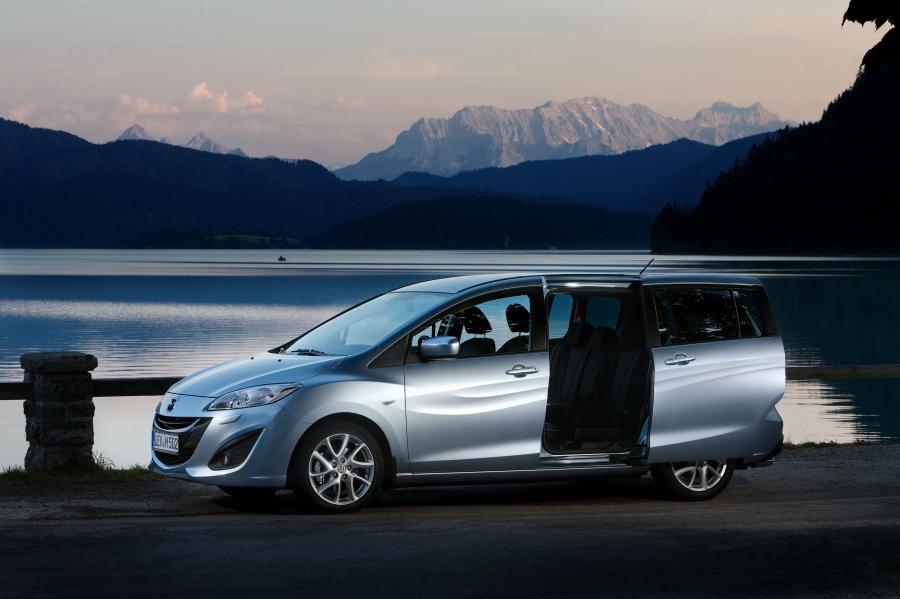  Mazda5 2011 года  (фото 34 из 184)